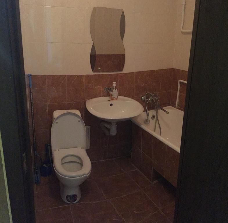 Apartment On Hrushevskoho 28 Lutsʼk المظهر الخارجي الصورة