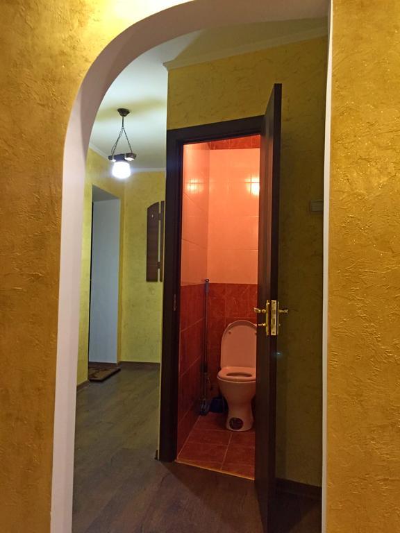 Apartment On Hrushevskoho 28 Lutsʼk المظهر الخارجي الصورة